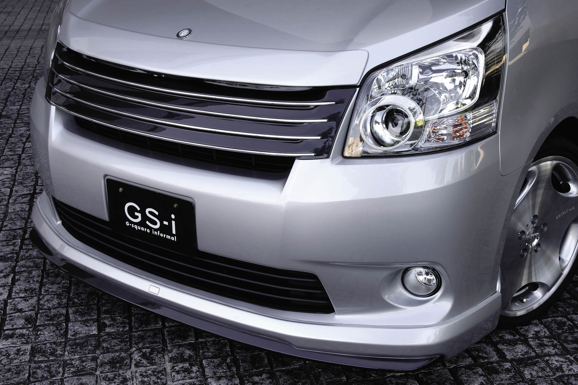 ノア ZRR70/75 Si・S フロントグリル ゼウス グレースライン